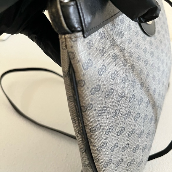 GUCCI MICRO GG CROSSBODY BAG. - Picture 14 of 14